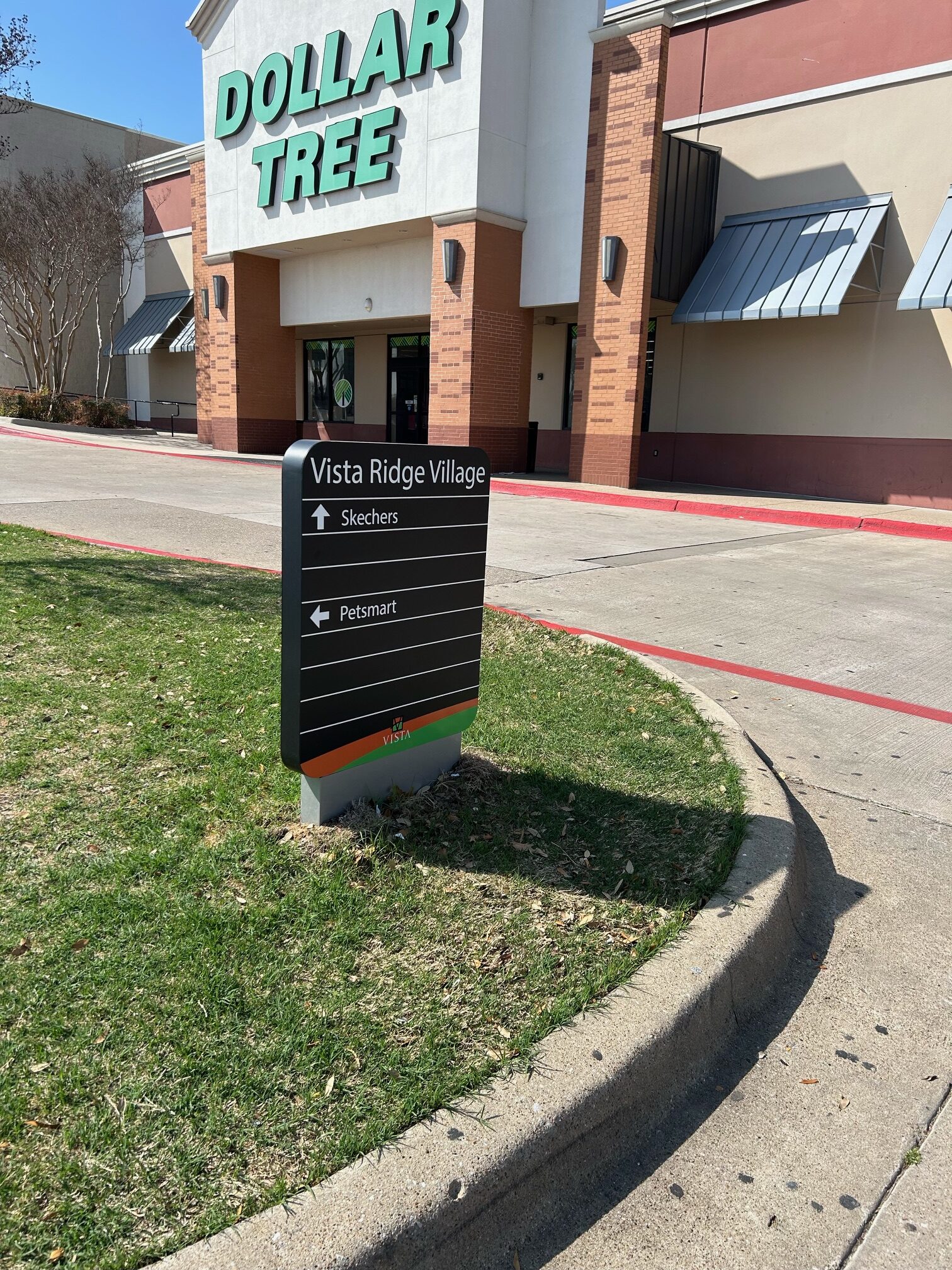 Enhancing Navigation At Vista Ridge Village With New Wayfinding Signs