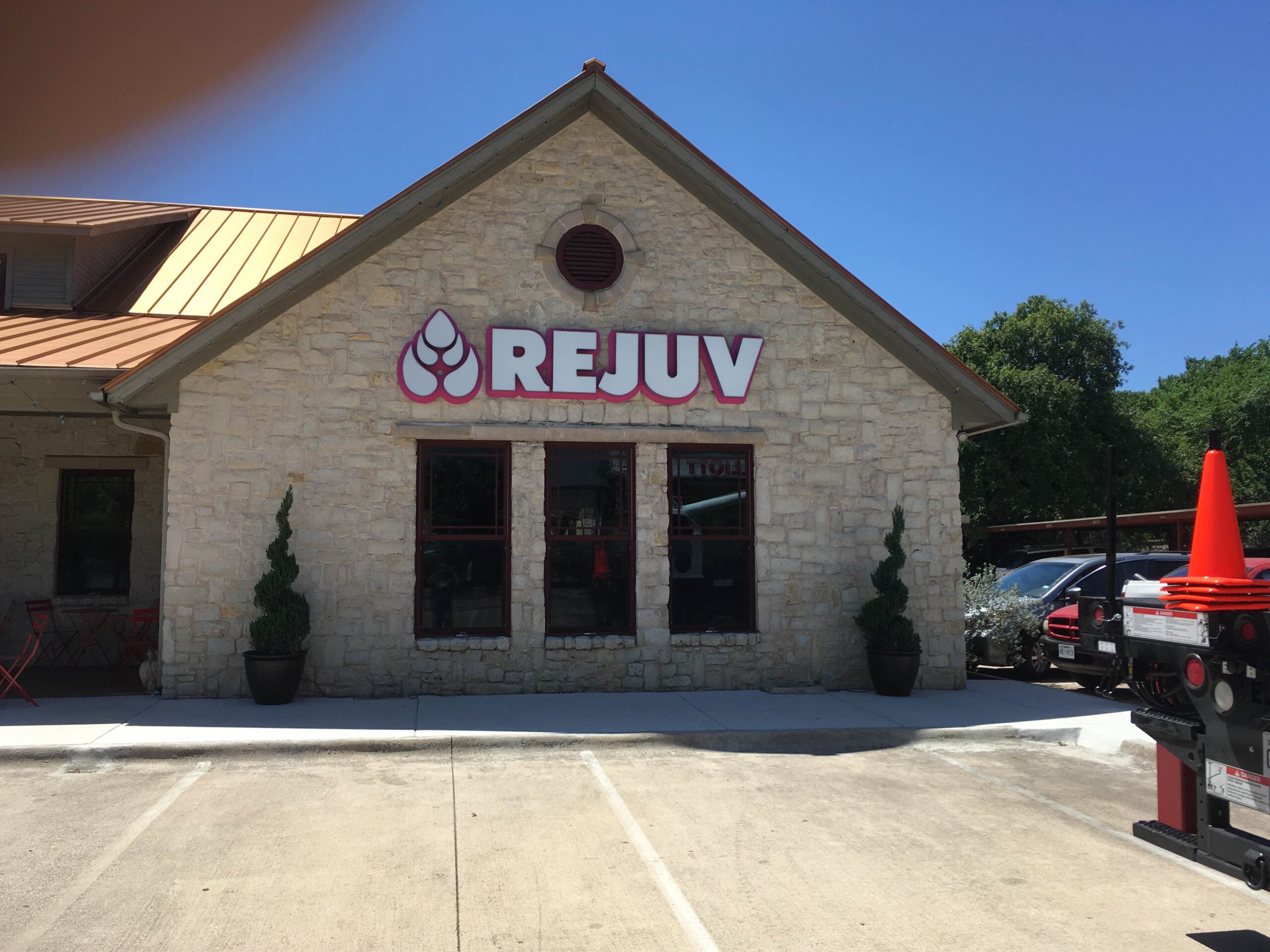 Vibrant New Signs For Rejuv Juice