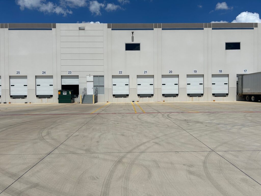 Dock Door Numbers Streamline Operations in Fort Worth, TX