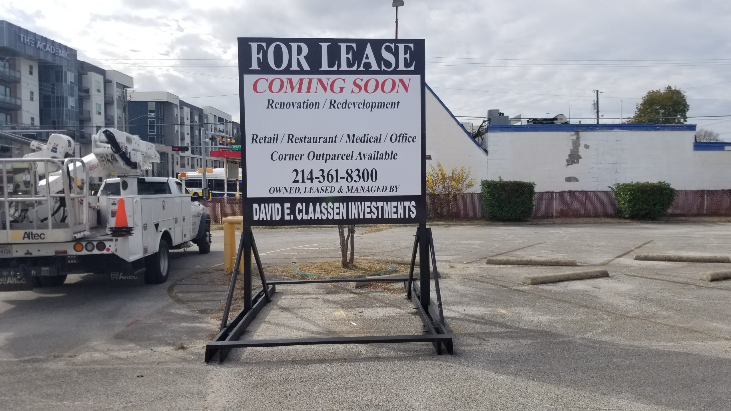 Real Estate Signs "For Lease": Drive More Tenant Interest